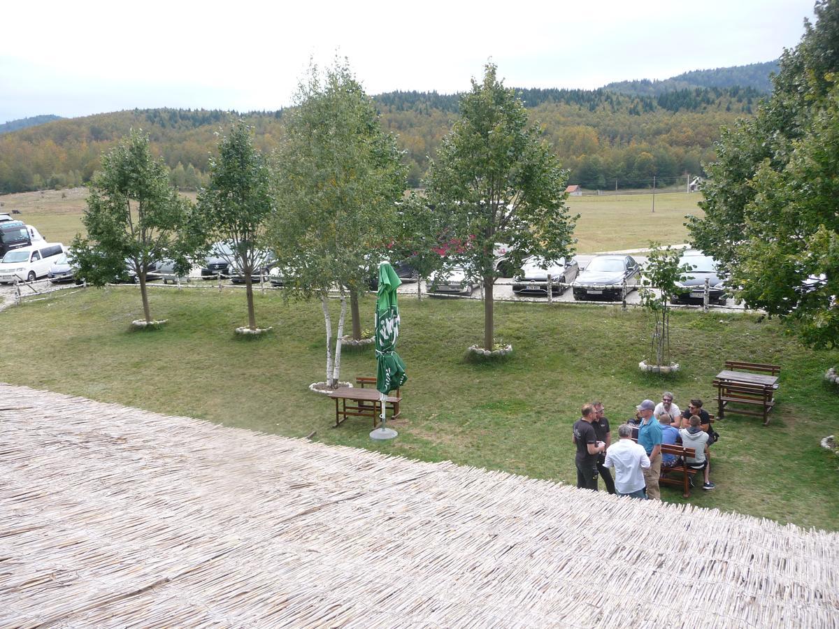 Motel Zaborje Плужине Екстериор снимка