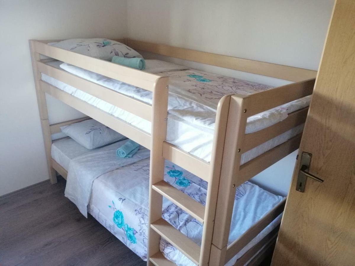 Motel Zaborje Плужине Екстериор снимка