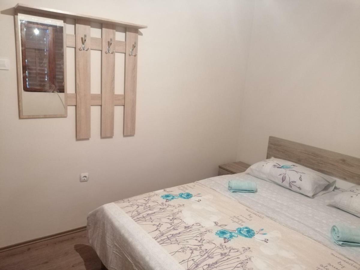 Motel Zaborje Плужине Екстериор снимка