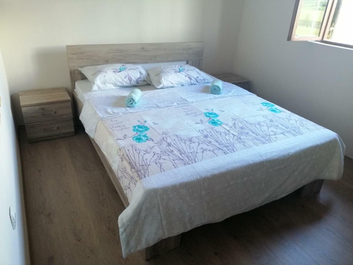 Motel Zaborje Плужине Екстериор снимка