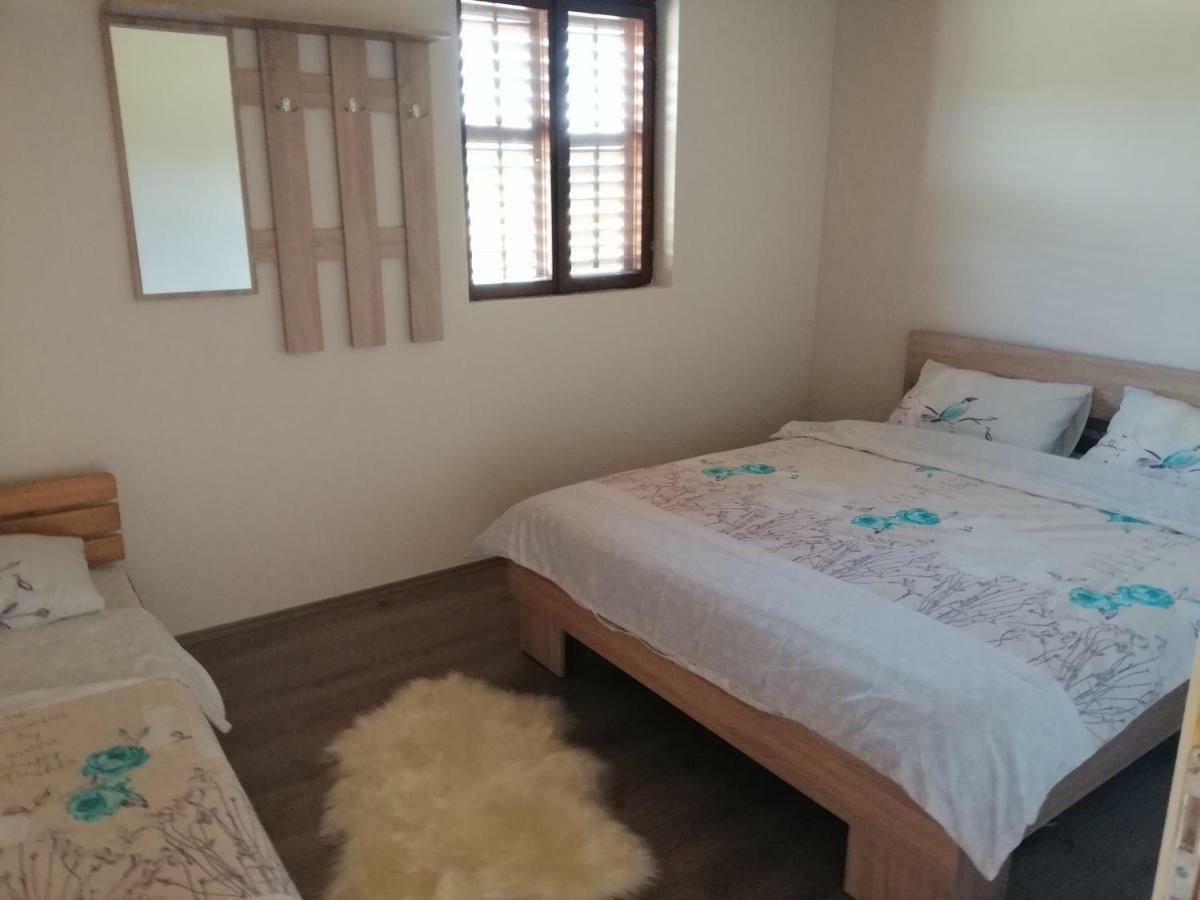 Motel Zaborje Плужине Екстериор снимка