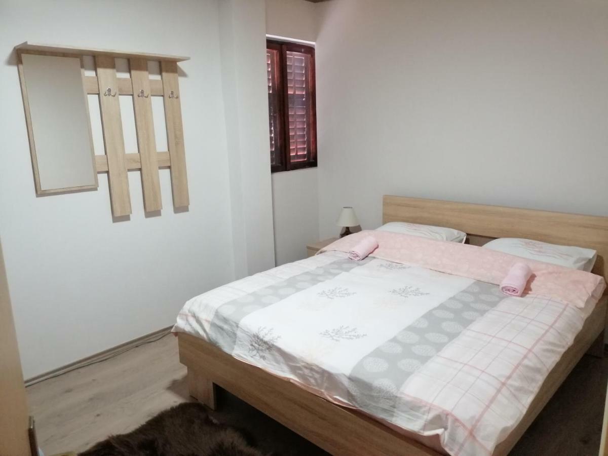 Motel Zaborje Плужине Екстериор снимка