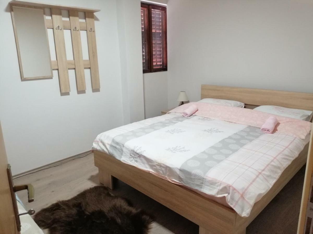 Motel Zaborje Плужине Екстериор снимка